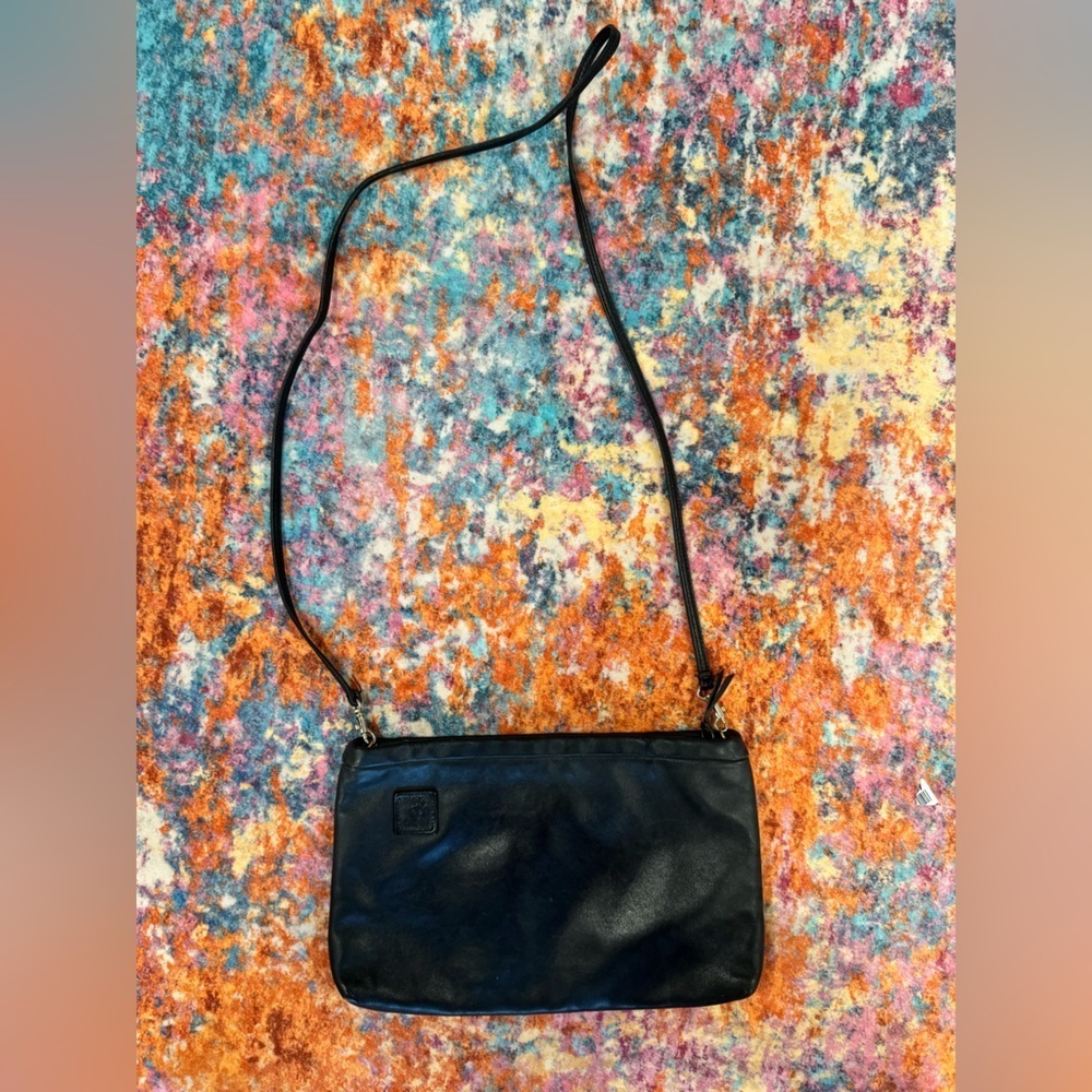 Anne Klein Blue Black Leather Crossbody Wristlet Bag Adjustable Strap